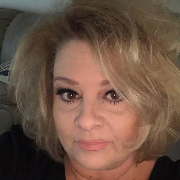 Meet your Posher, Jullie - Picture 1 of 1